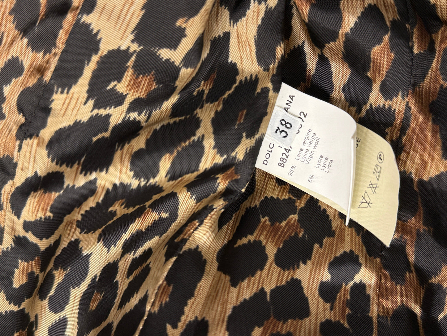 Black Sculpted Wool‑Blend Peplum Jacket - GREENIES