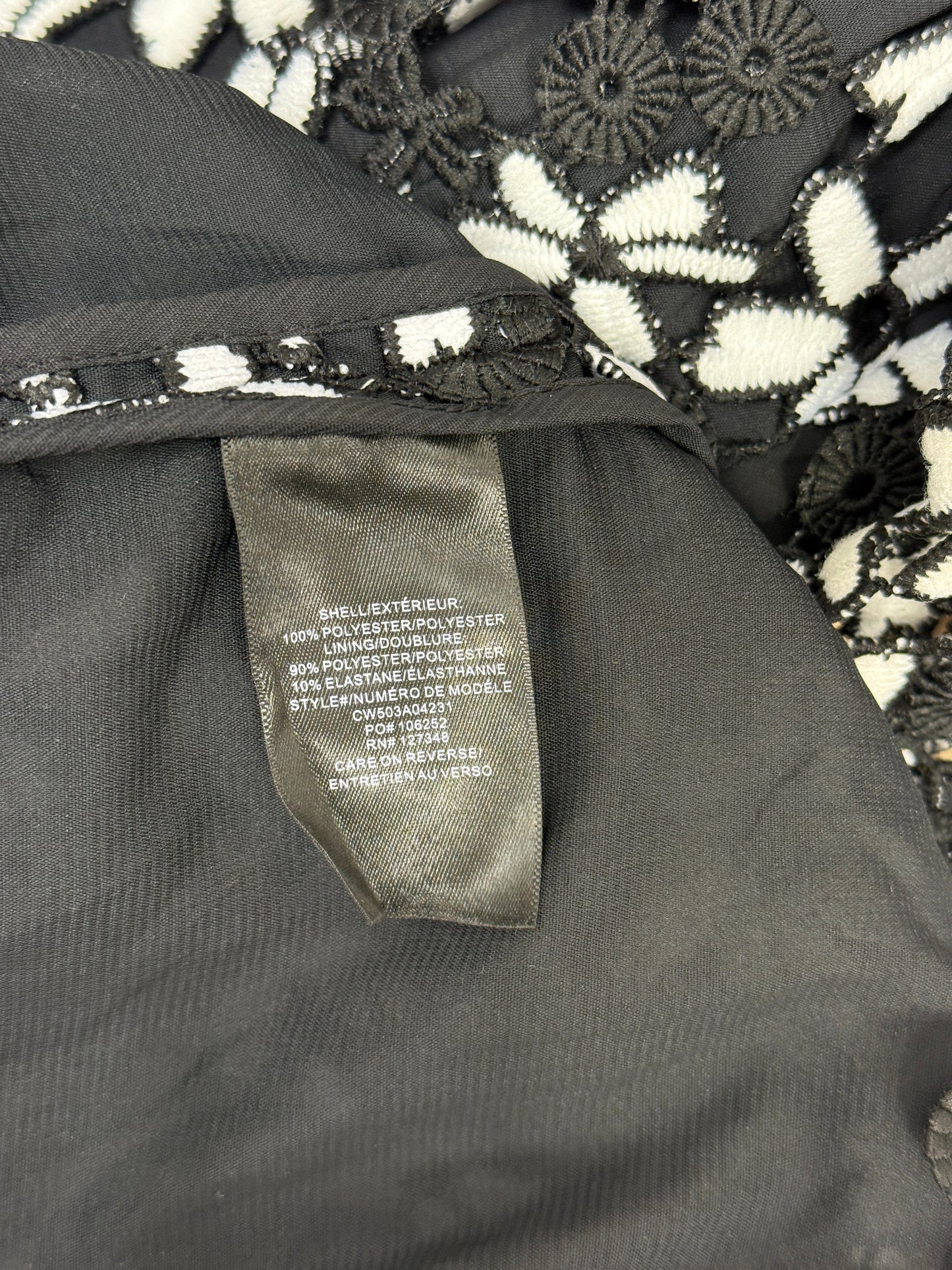 Black Lace Floral Collar Dress - GREENIES