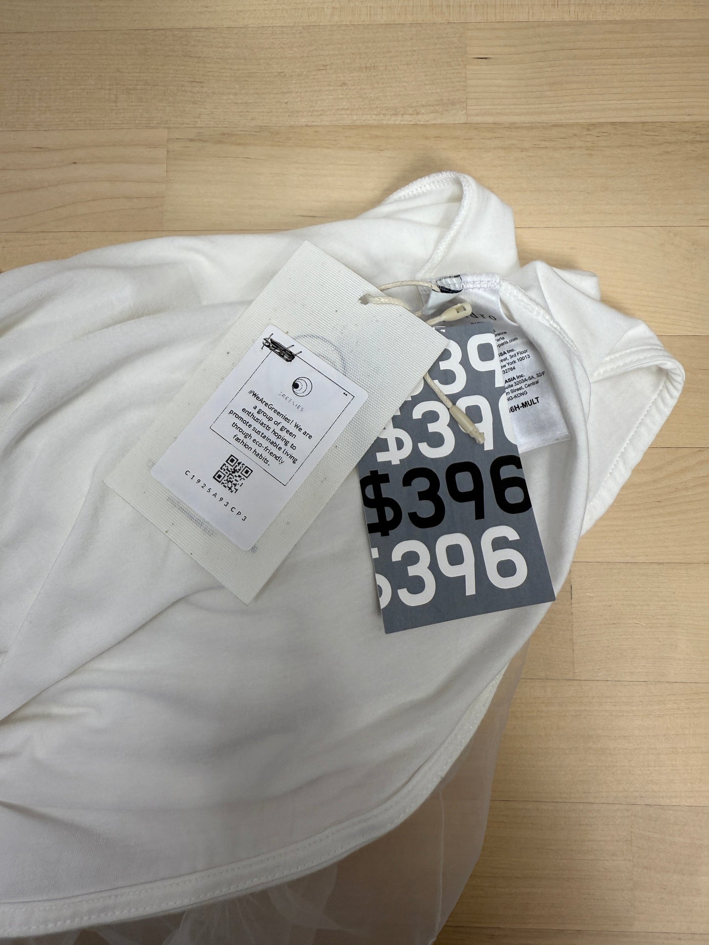 White Top with Sheer Puff Sleeves - GREENIES