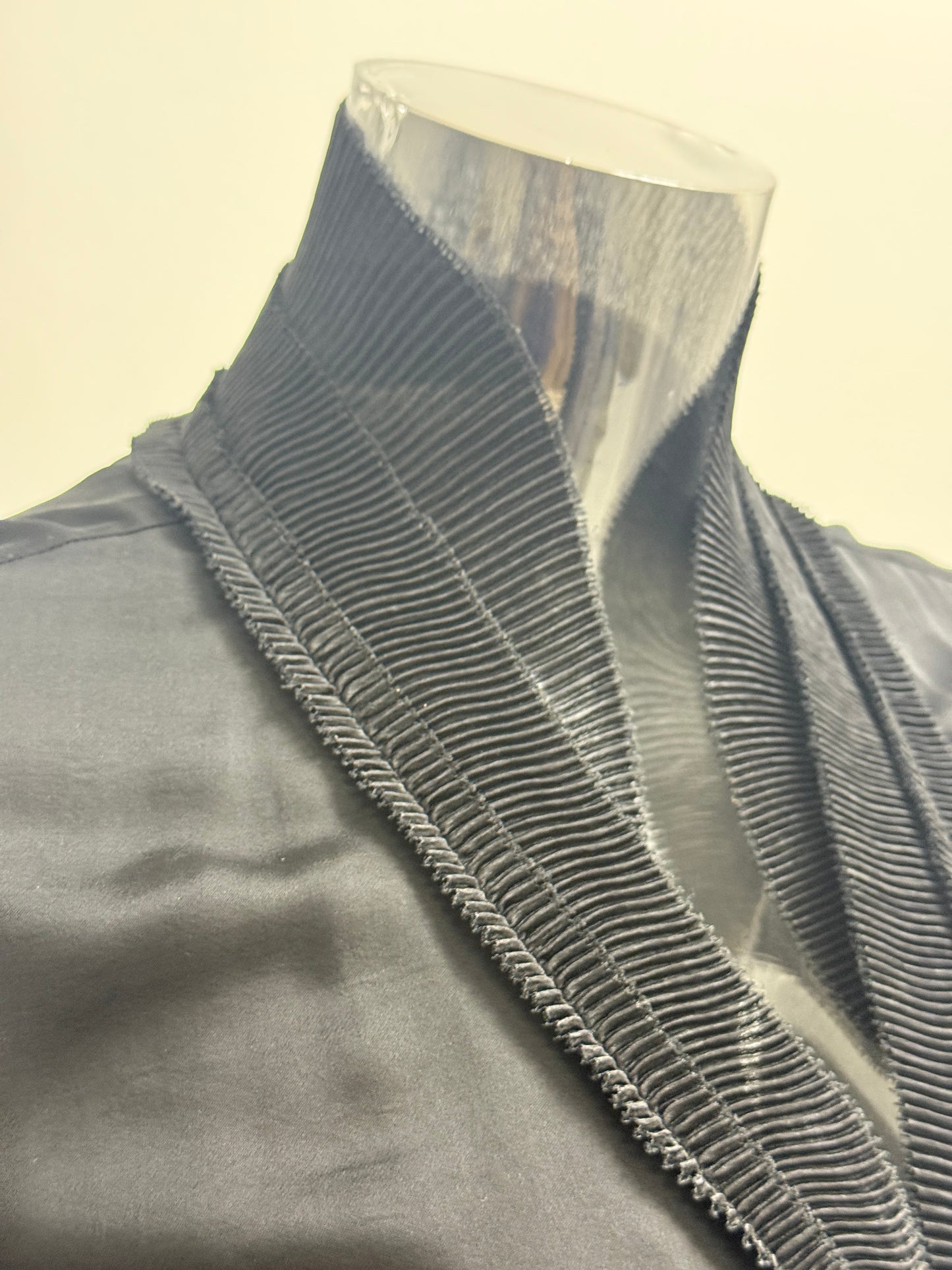 GREENIES Diane von Furstenberg Black Pleated Tie-Waist Dress