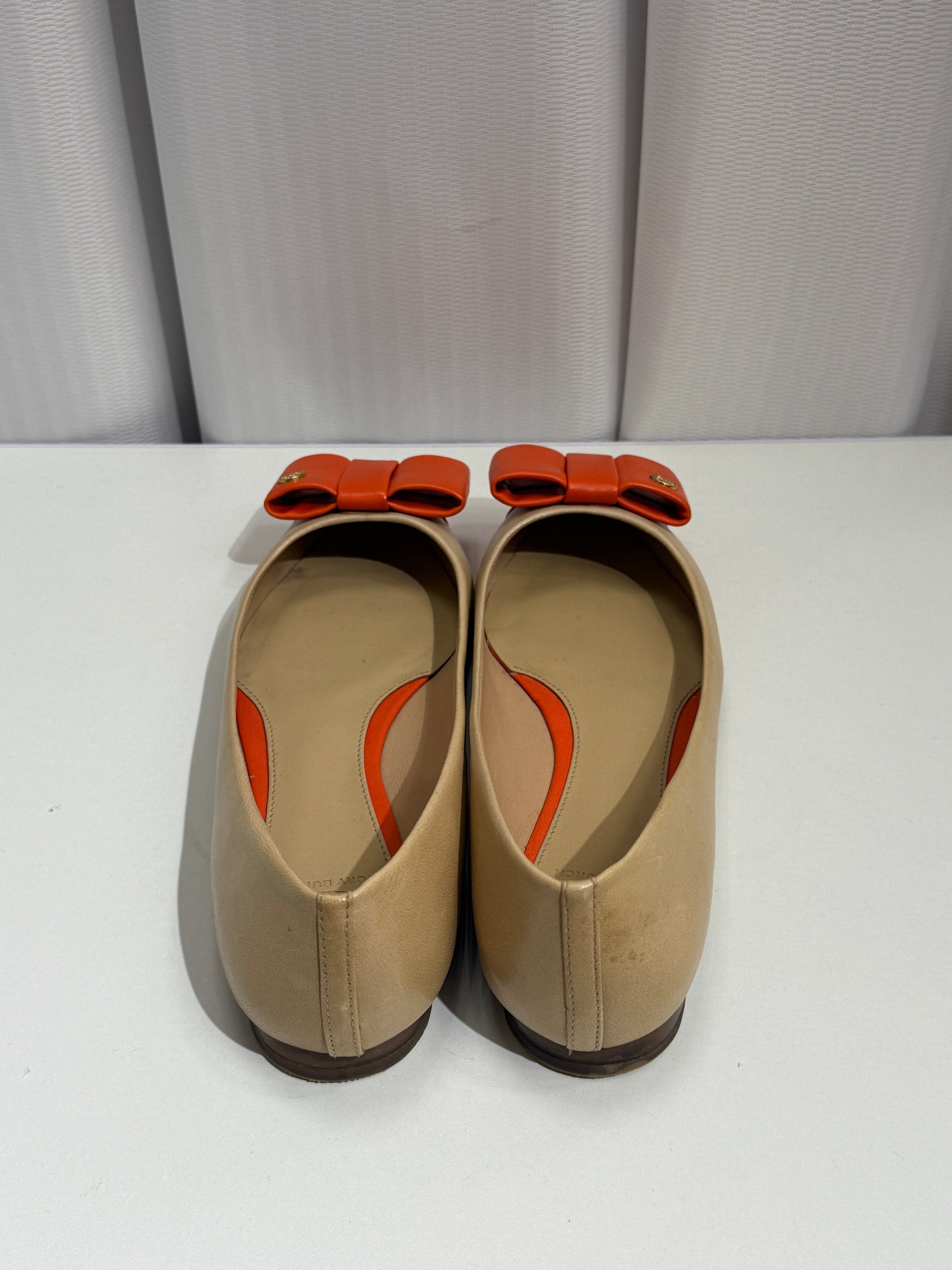 Beige Orange Bow Pointed Flats - GREENIES