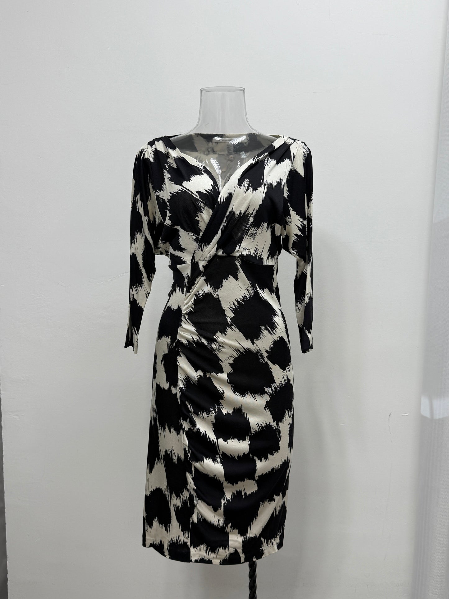 Black and White Silk Wrap Dress - GREENIES