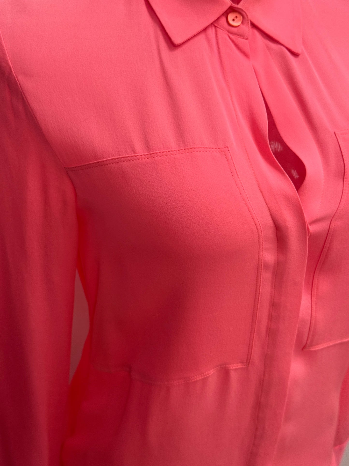 GREENIES Theory Pink Silk Button Blouse