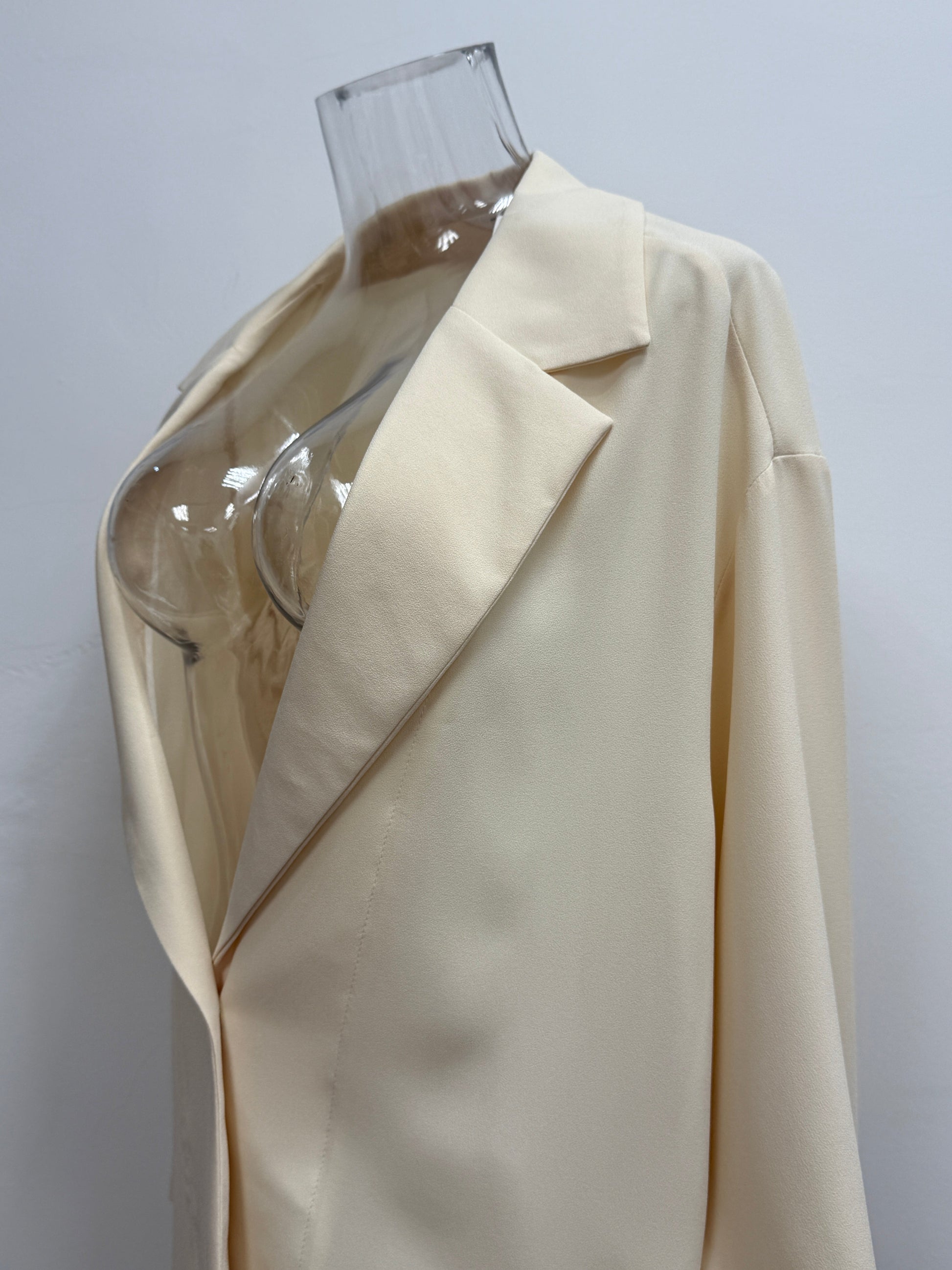 GREENIES MUSE&YAMI Beige Relaxed One-Button Blazer