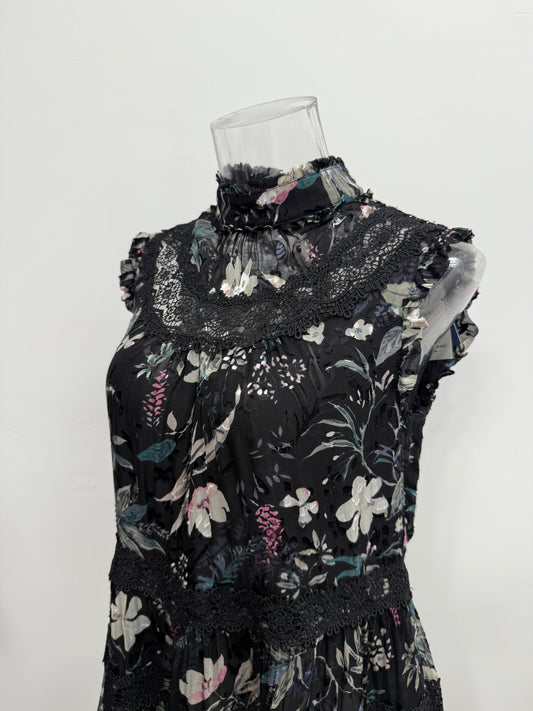 Black Floral Lace Ruffle Top - GREENIES