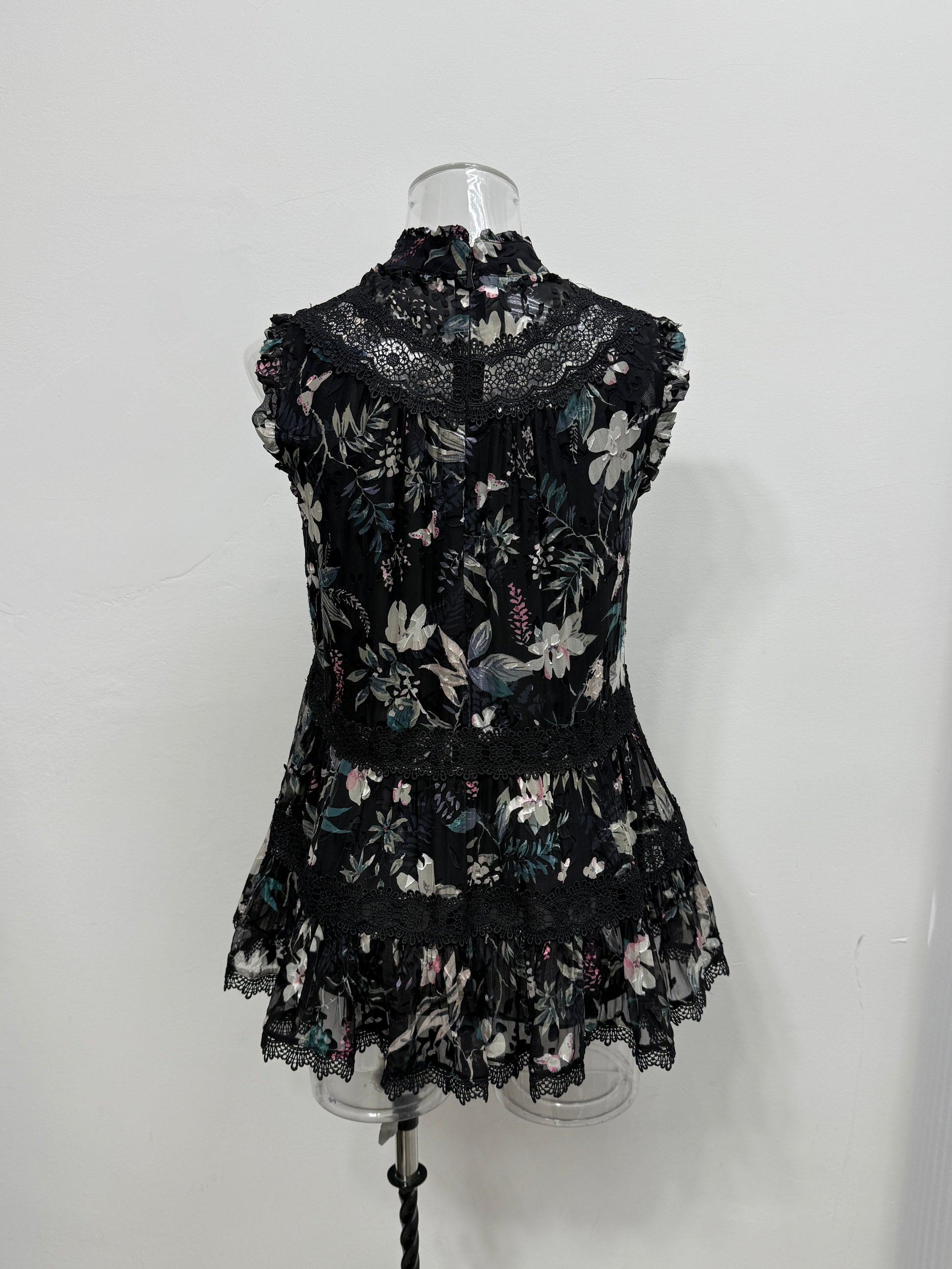 Black Floral Lace Ruffle Top - GREENIES