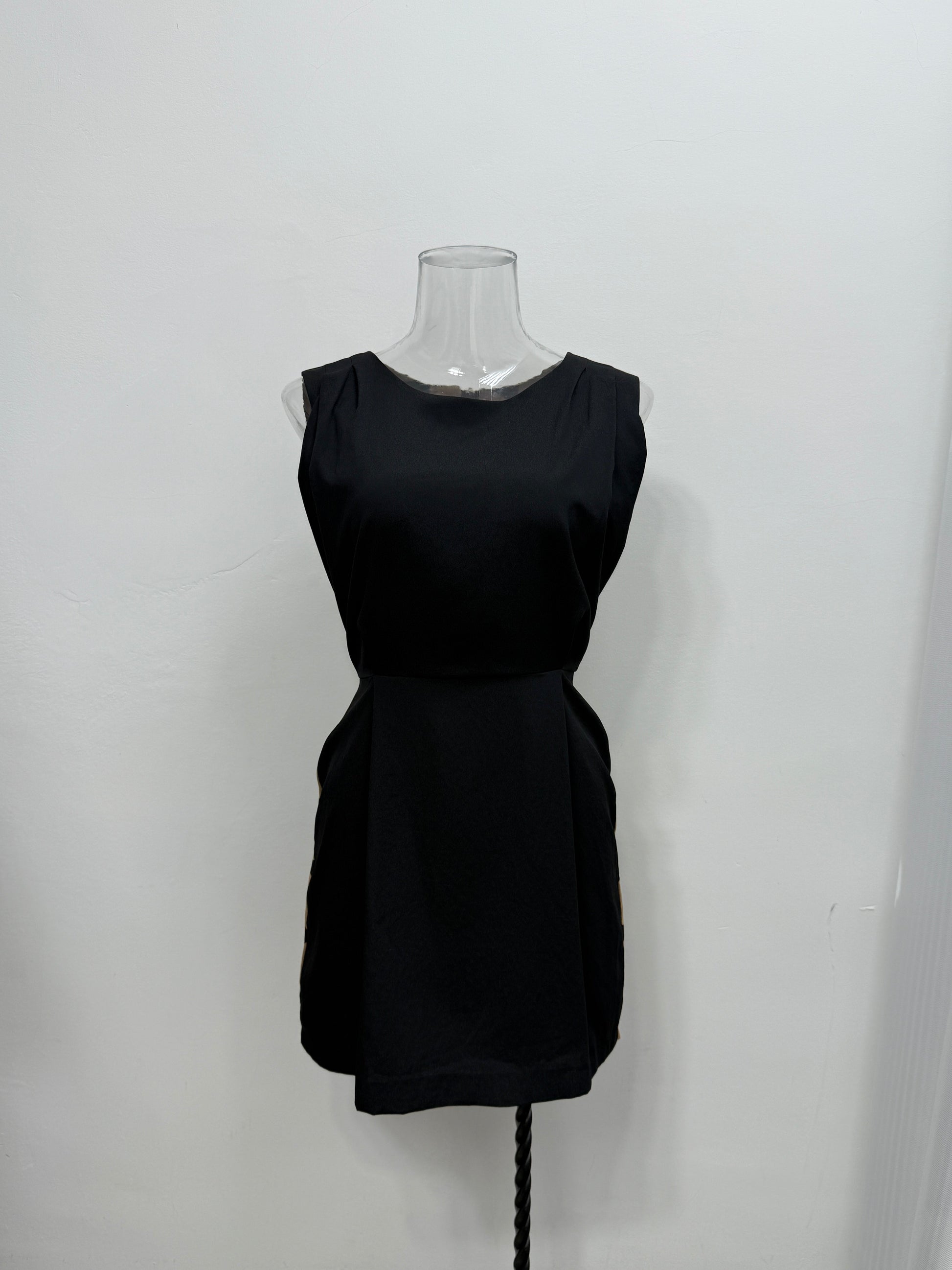 Polka Dot Panel Contrast Dress - GREENIES