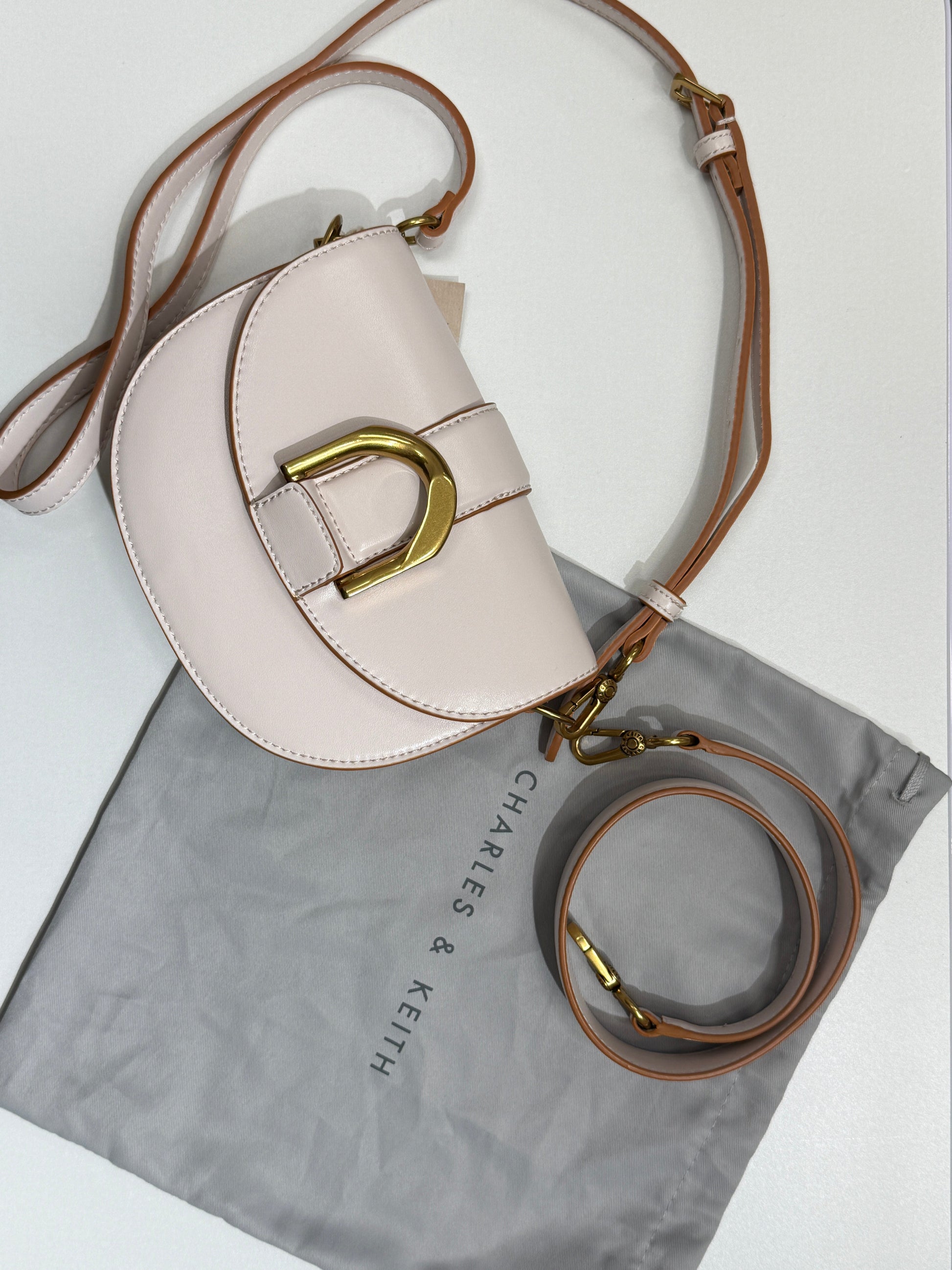 Blush Saddle Bag with Gold Buckle - GREENIES