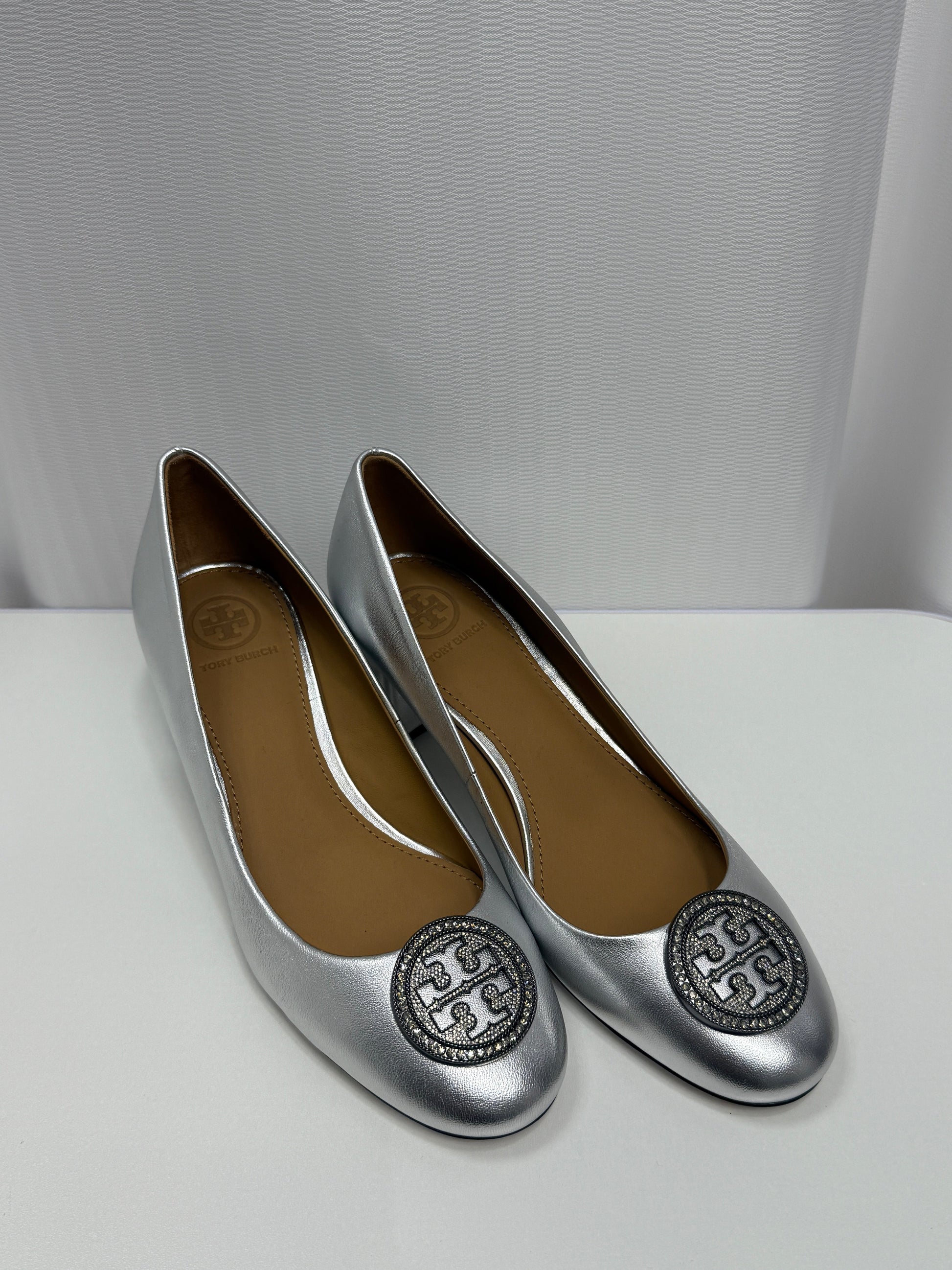 Silver Logo Round-Toe Leather Flats - GREENIES