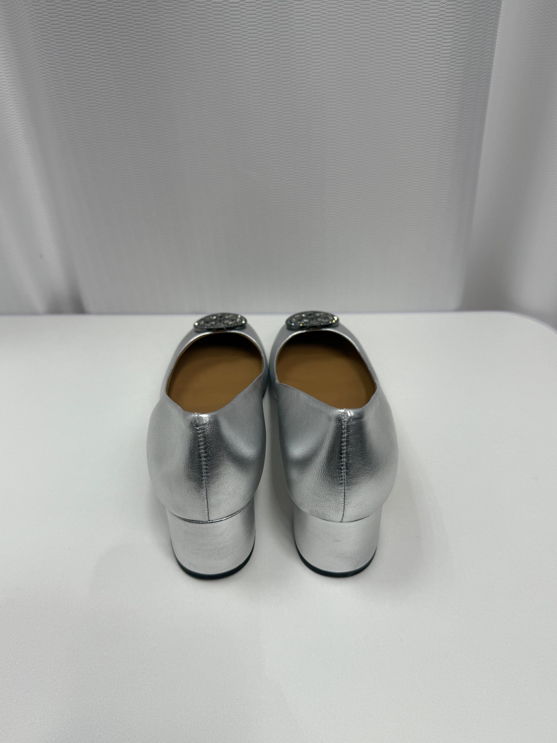 Silver Logo Round-Toe Leather Flats - GREENIES